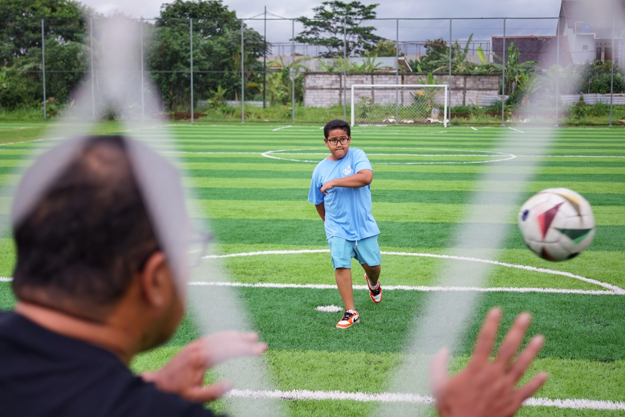 perbedaan mini soccer dengan futsal
