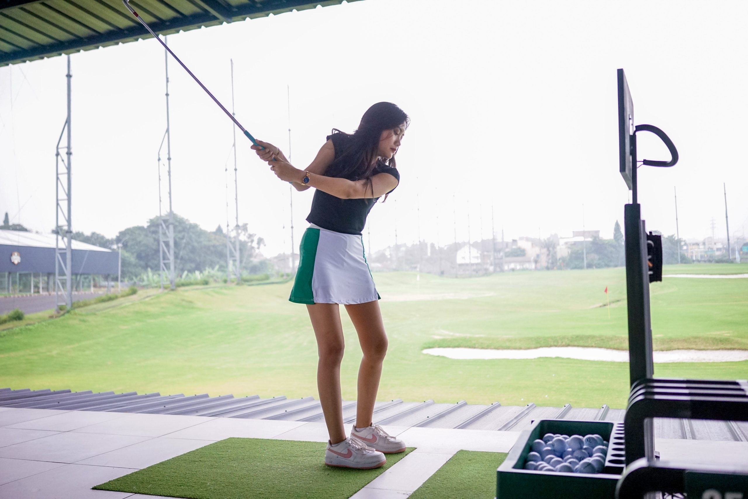 memilih golf driving range